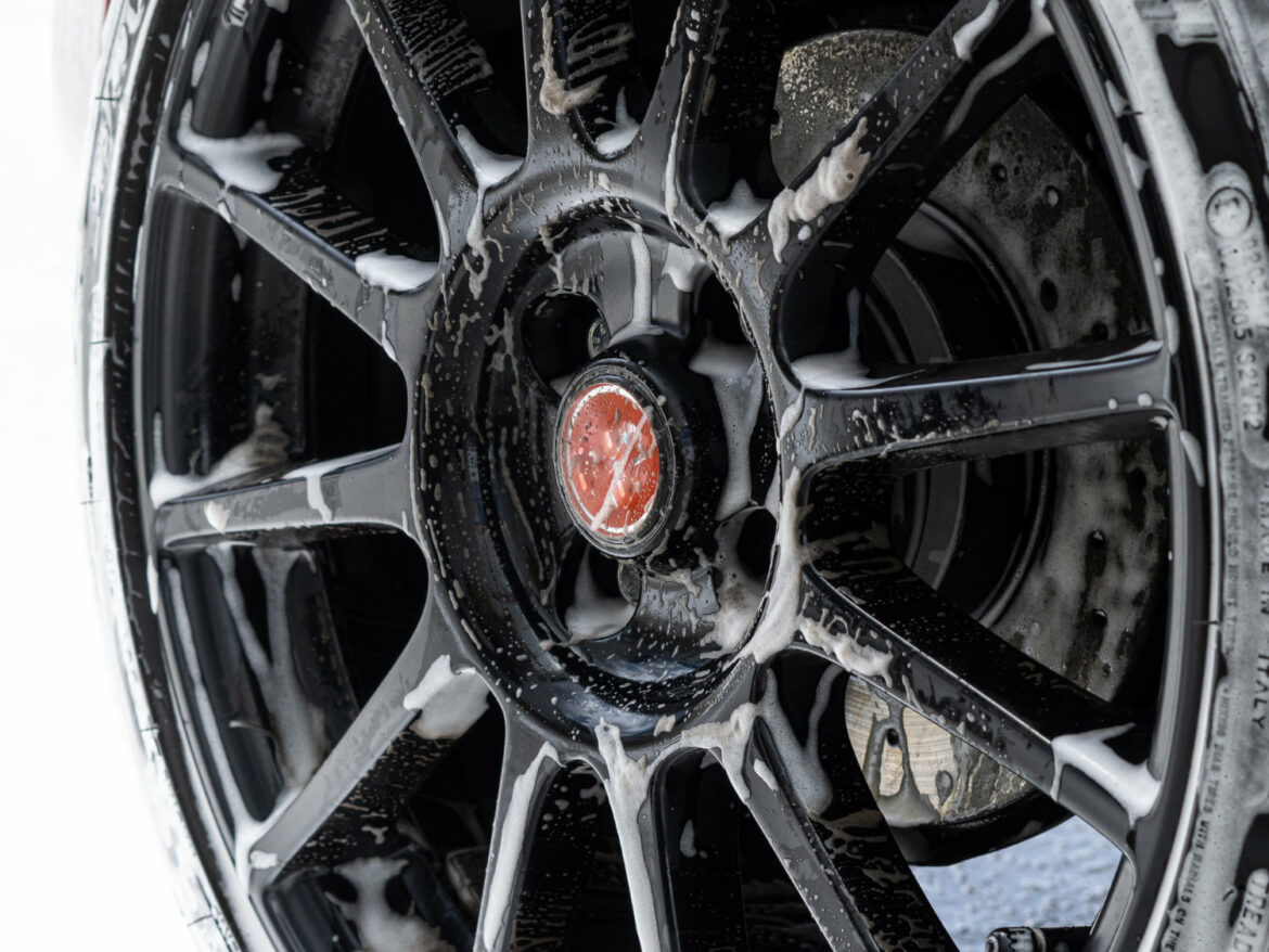 Felgenreiniger: Wenn die Autowäsche zur Gefahr wird Felgenreiniger