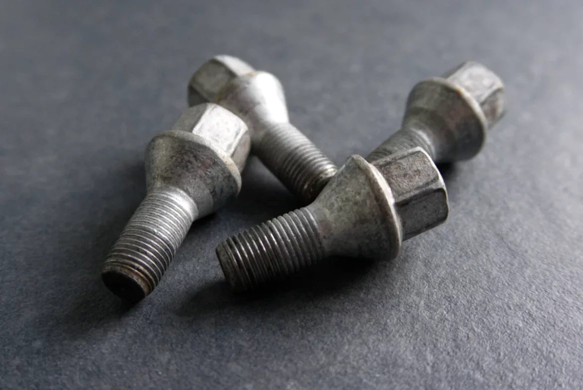 Radschrauben & Radmuttern: Das solltest du wissen! Radschrauben