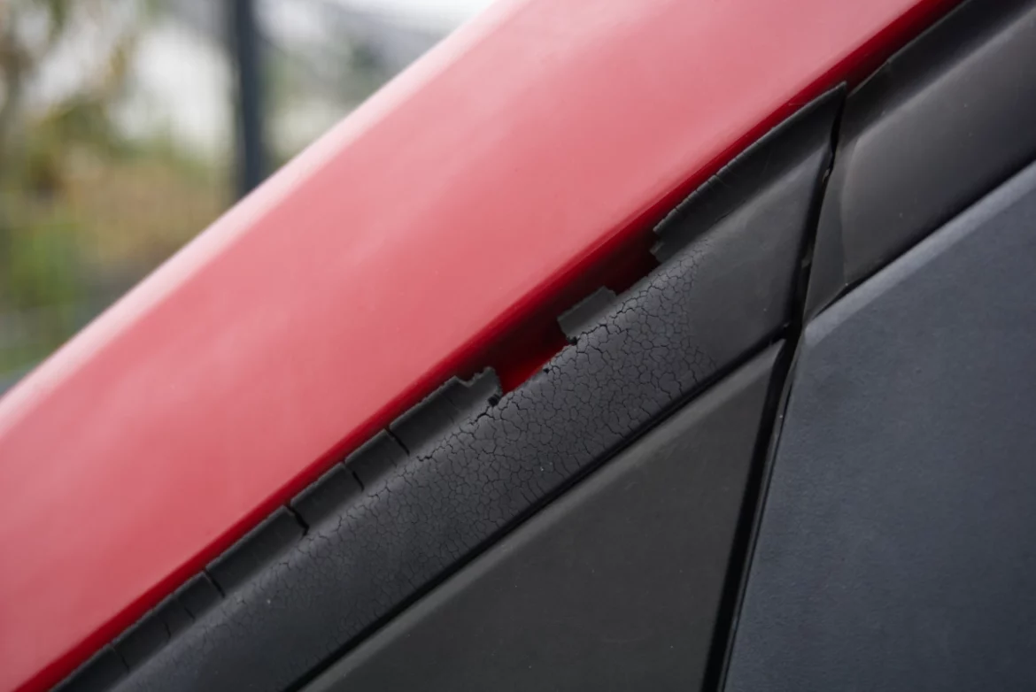 Poröse Dichtung beim Fiat 500