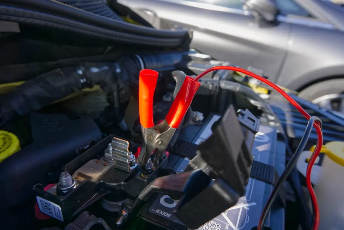Autobatterie laden