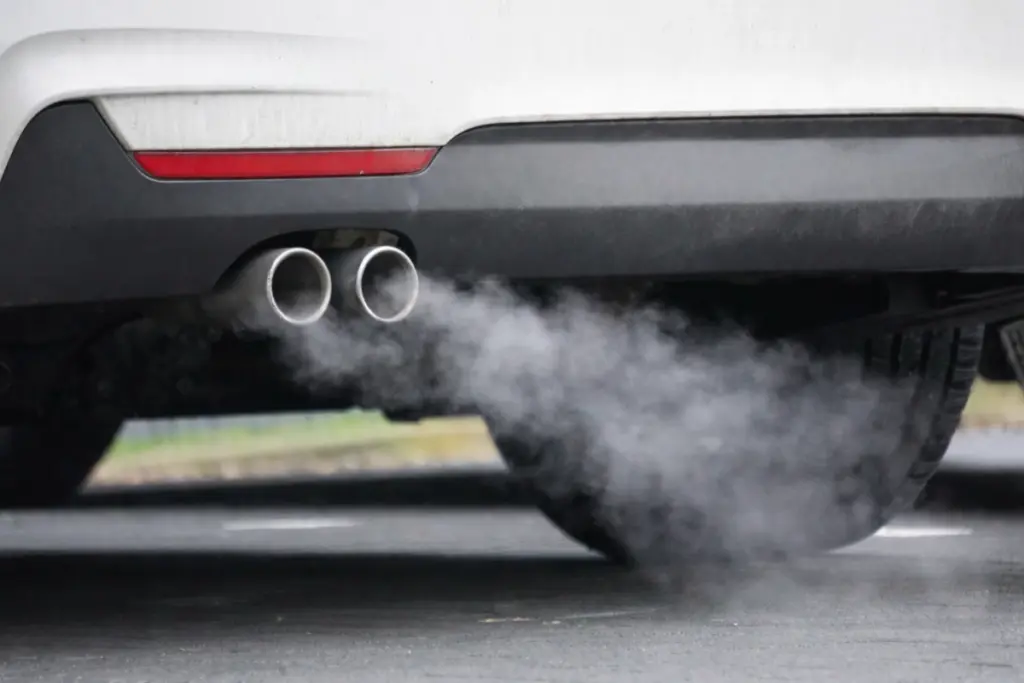 Auto warmlaufen lassen